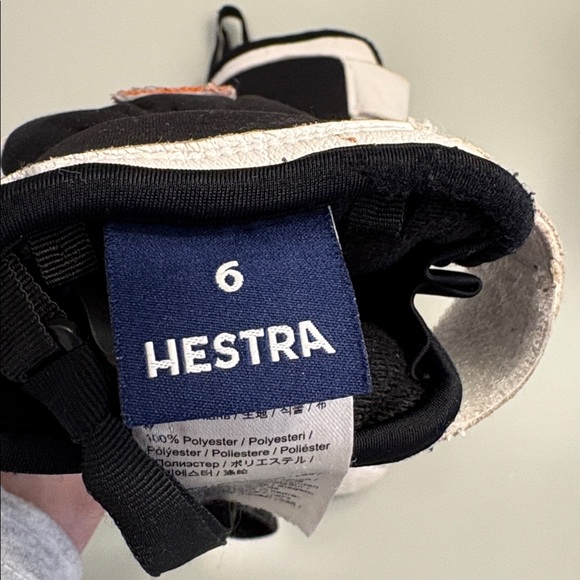 Hestra Black and White womens  Ski Mittens - Picture 5 of 5